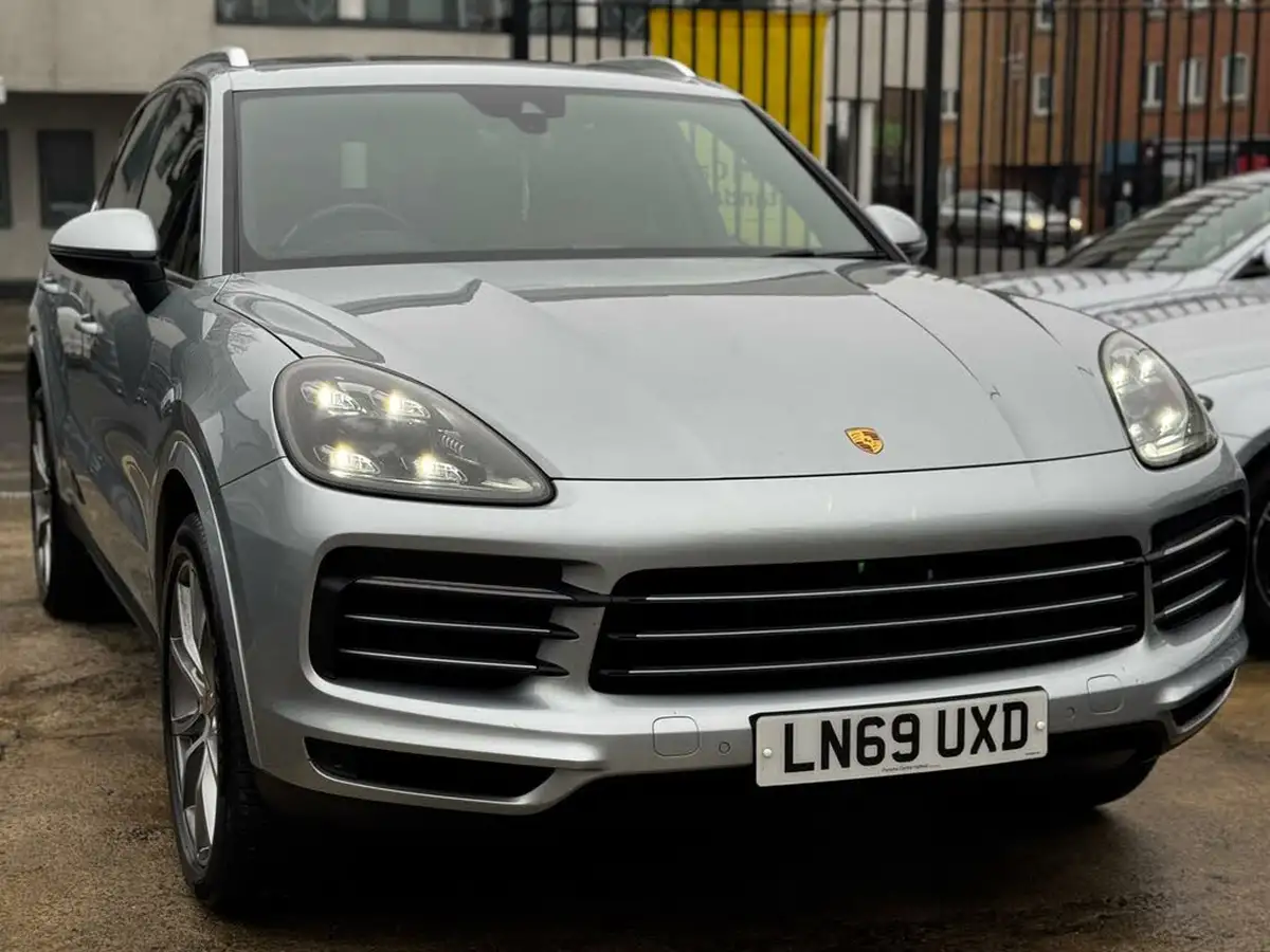 2019-porsche-cayenne-30-v6-s-big-7
