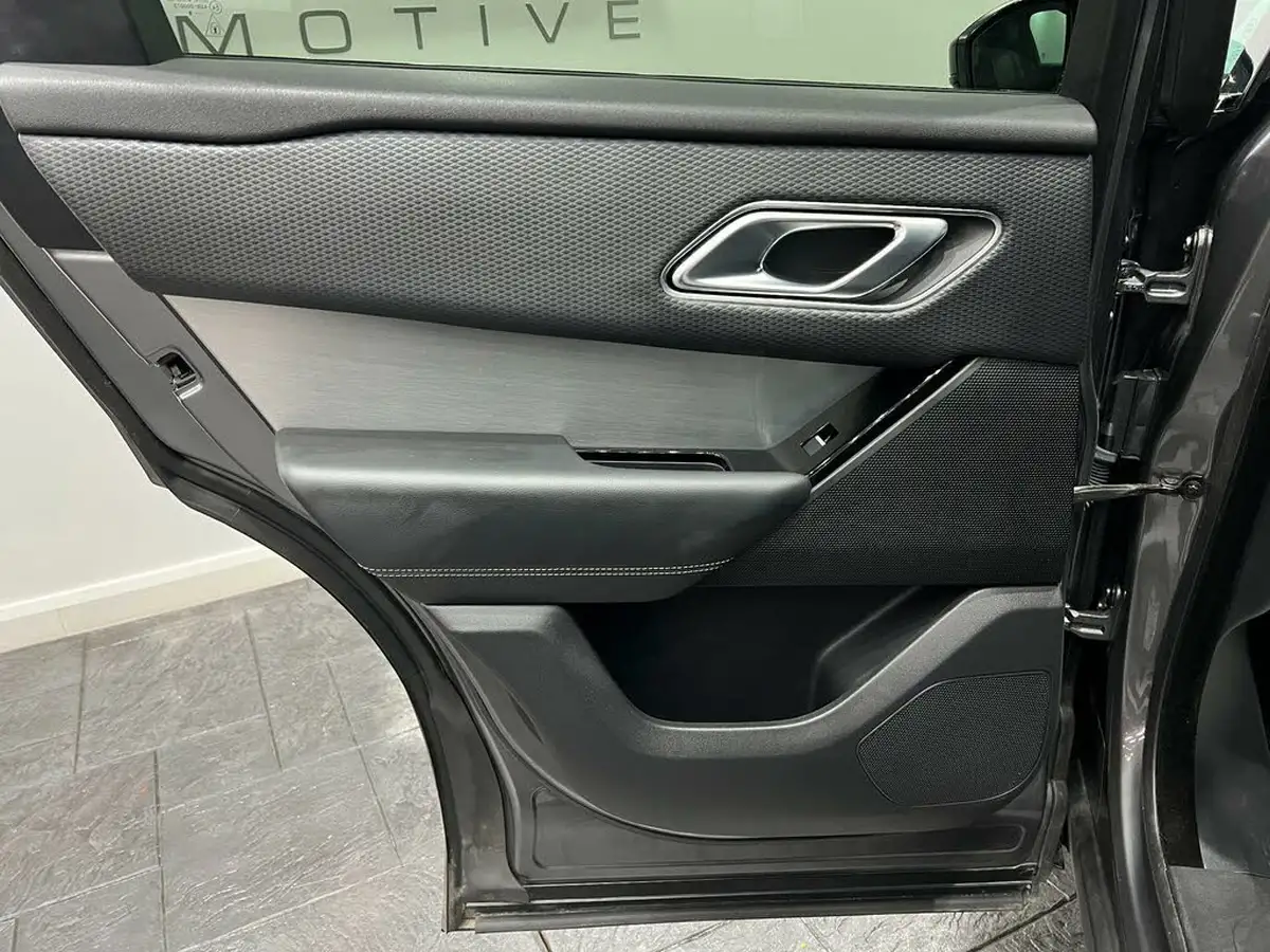 2018-land-rover-range-rover-velar-20-d180-r-dynamic-s-ss-big-55