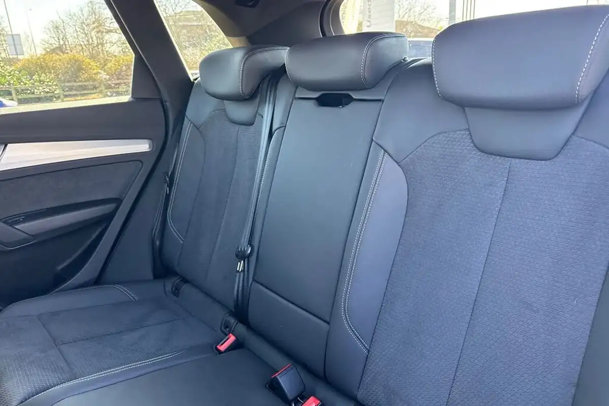 2023-audi-q5-20-45-tfsi-s-line-station-wagon-big-18