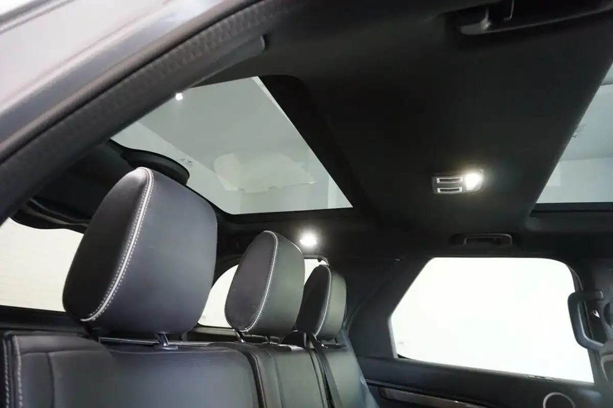 2020-land-rover-discovery-30-sd6-hse-big-47