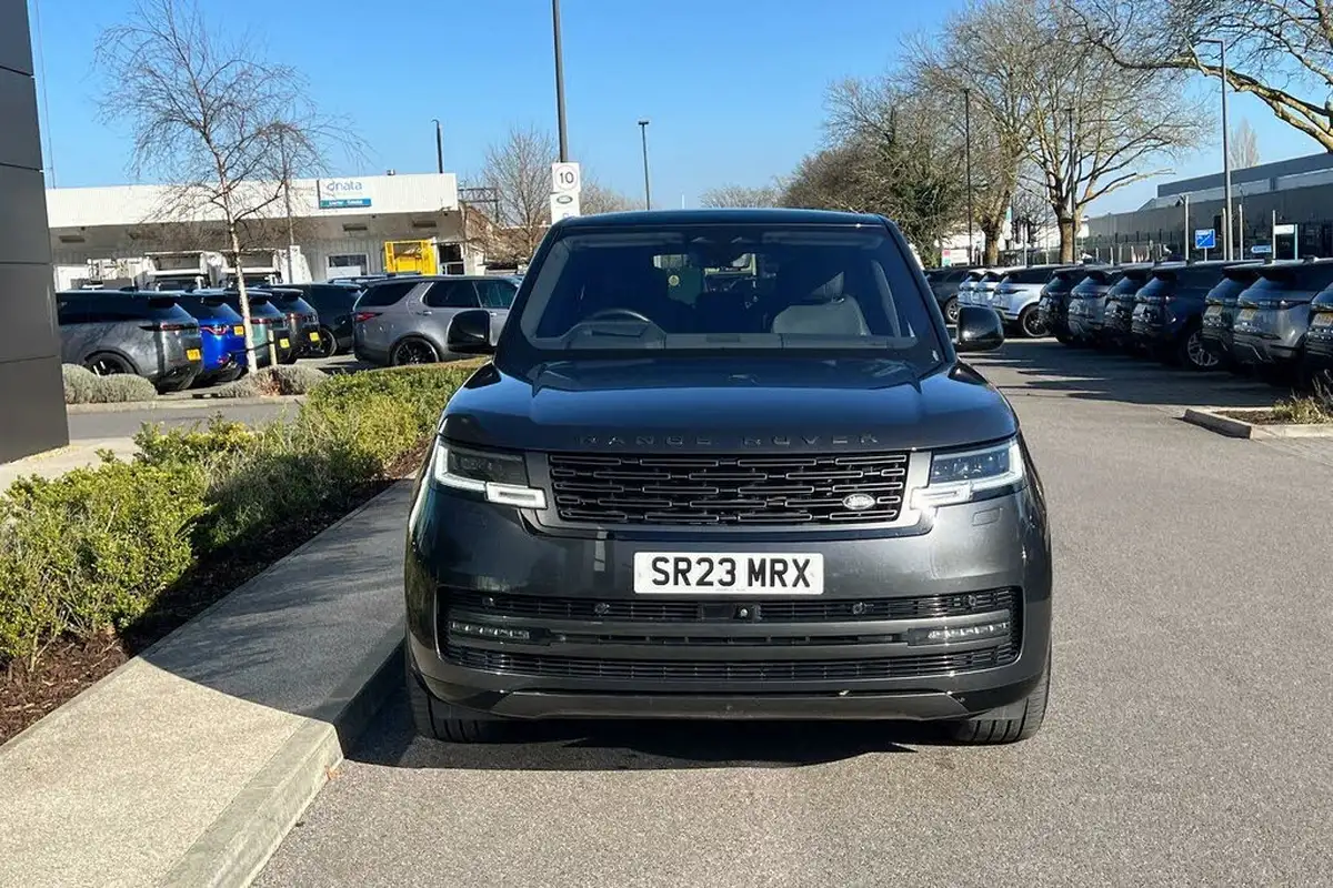 2023-land-rover-range-rover-30-d350-sv-big-15