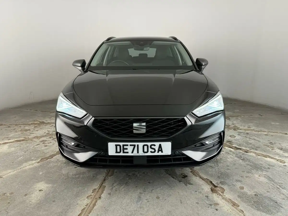 2021-seat-leon-14-e-hybrid-fr-estate-big-7