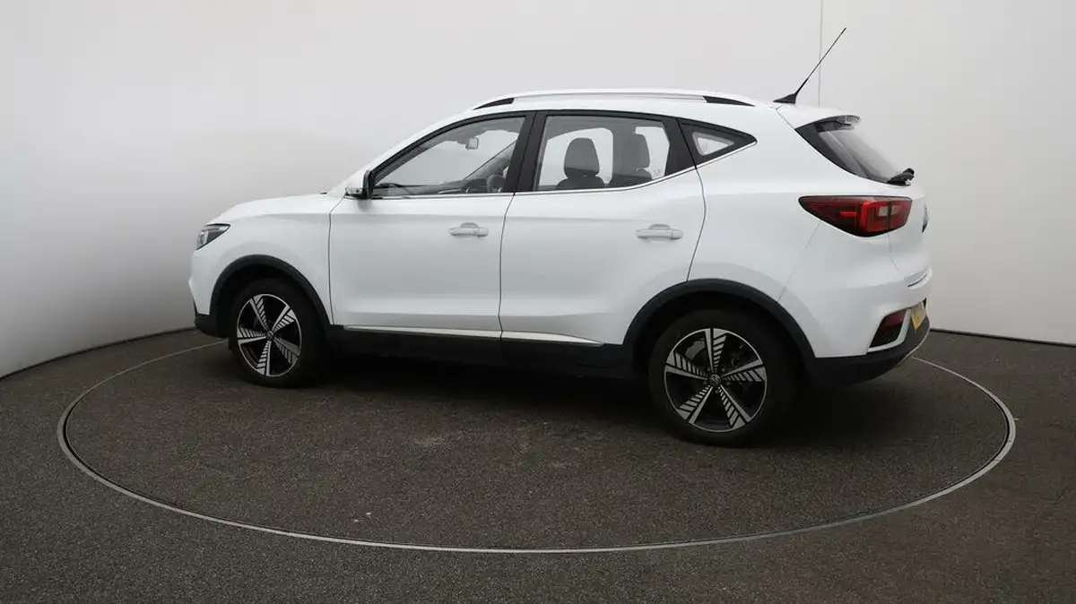 2021-mg-zs-suv-e-exclusive-ev-big-46