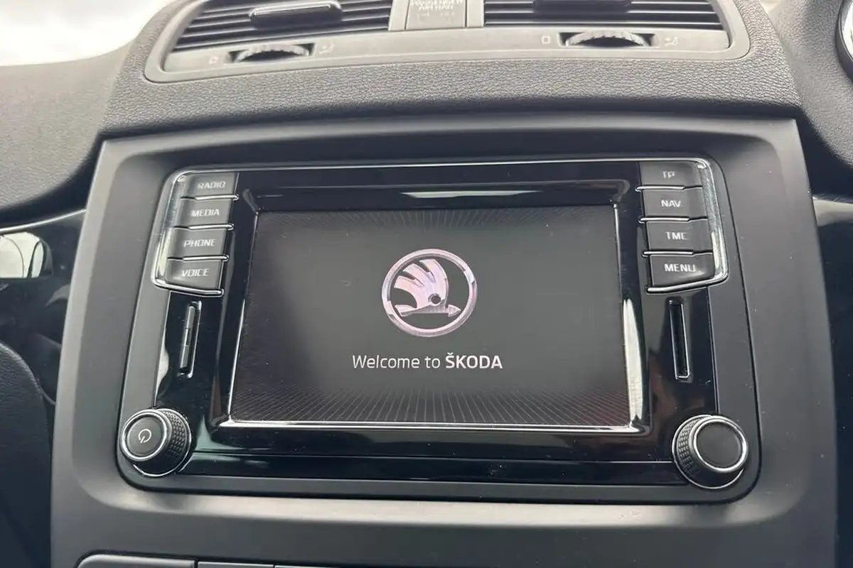 2016-skoda-yeti-outdoor-14-tsi-laurin-klement-big-47