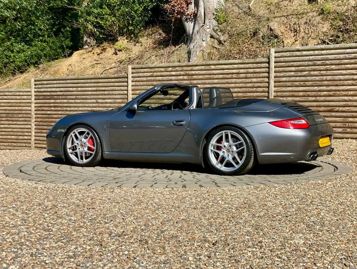 2010-porsche-911-38-carrera-s-cabriolet-auto-big-37