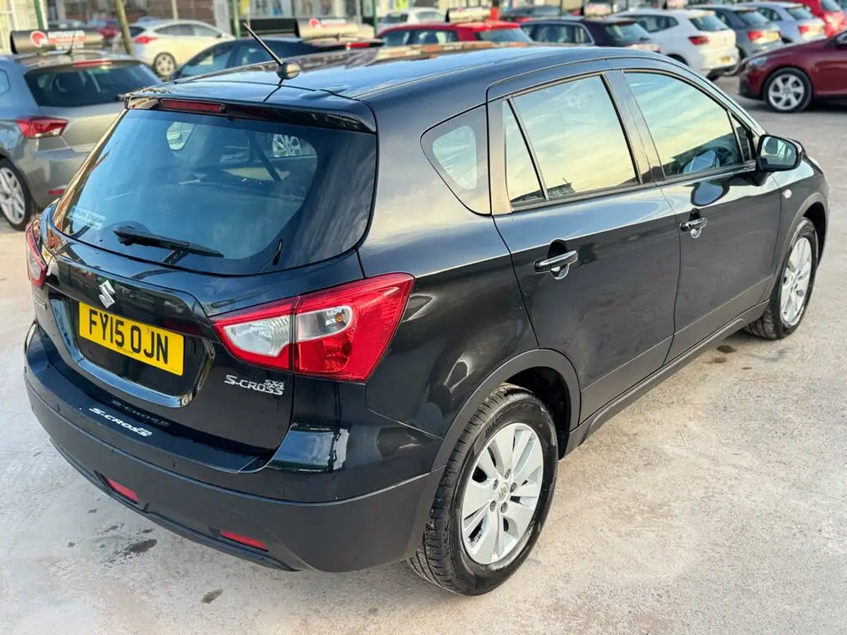 2015-suzuki-s-cross-16-sz3-big-14