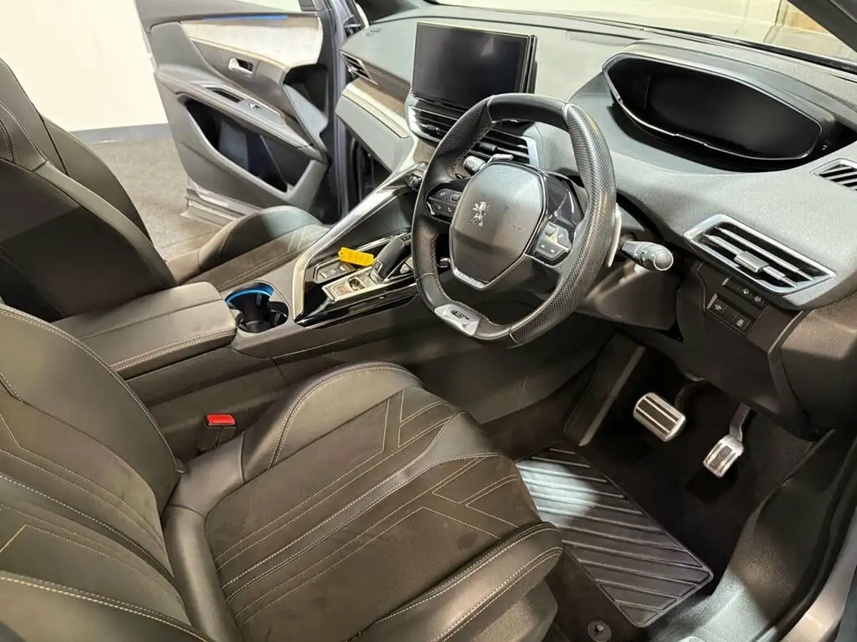 2021-peugeot-3008-suv-12-puretech-gt-eat8-big-31