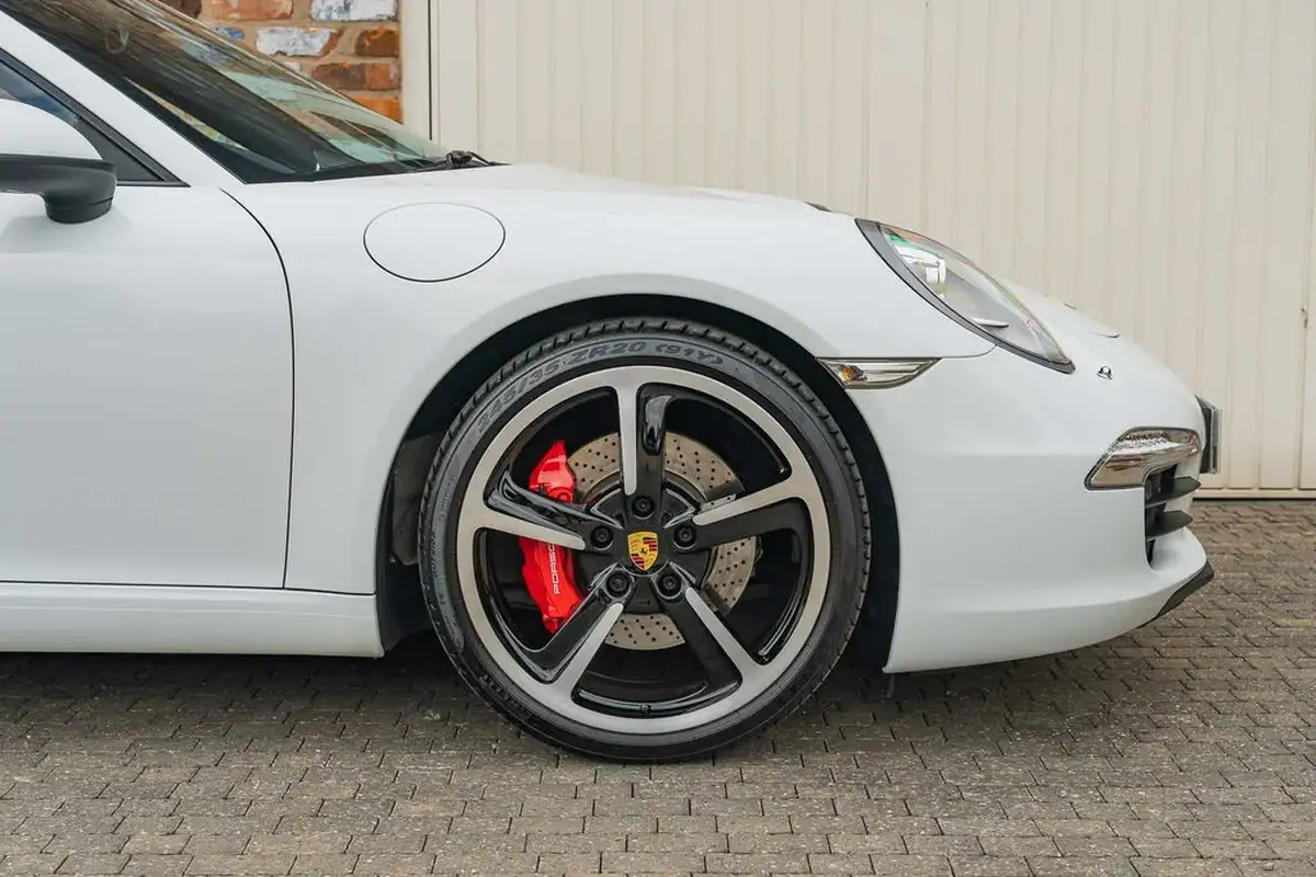 2013-porsche-911-38-carrera-s-coupe-pdk-big-22