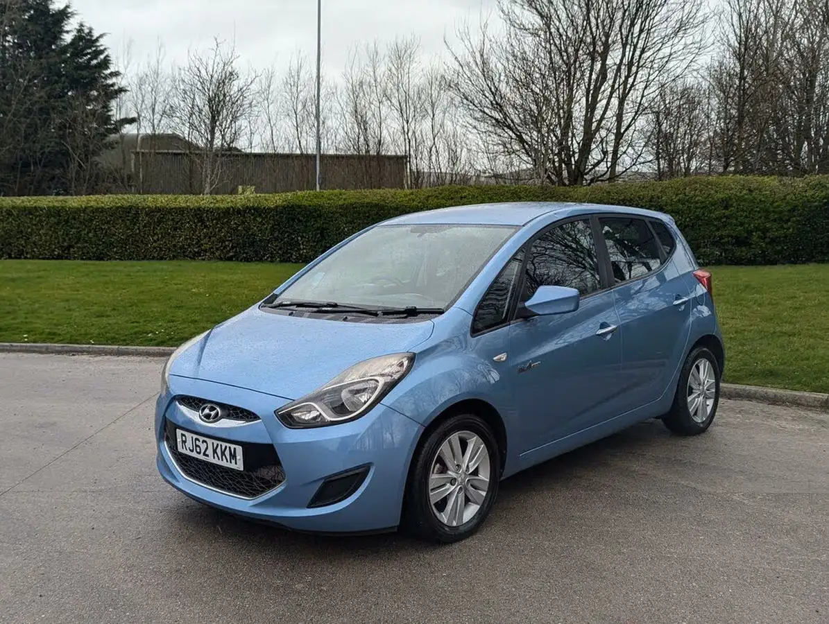 2012-hyundai-ix20-16td-active-big-6