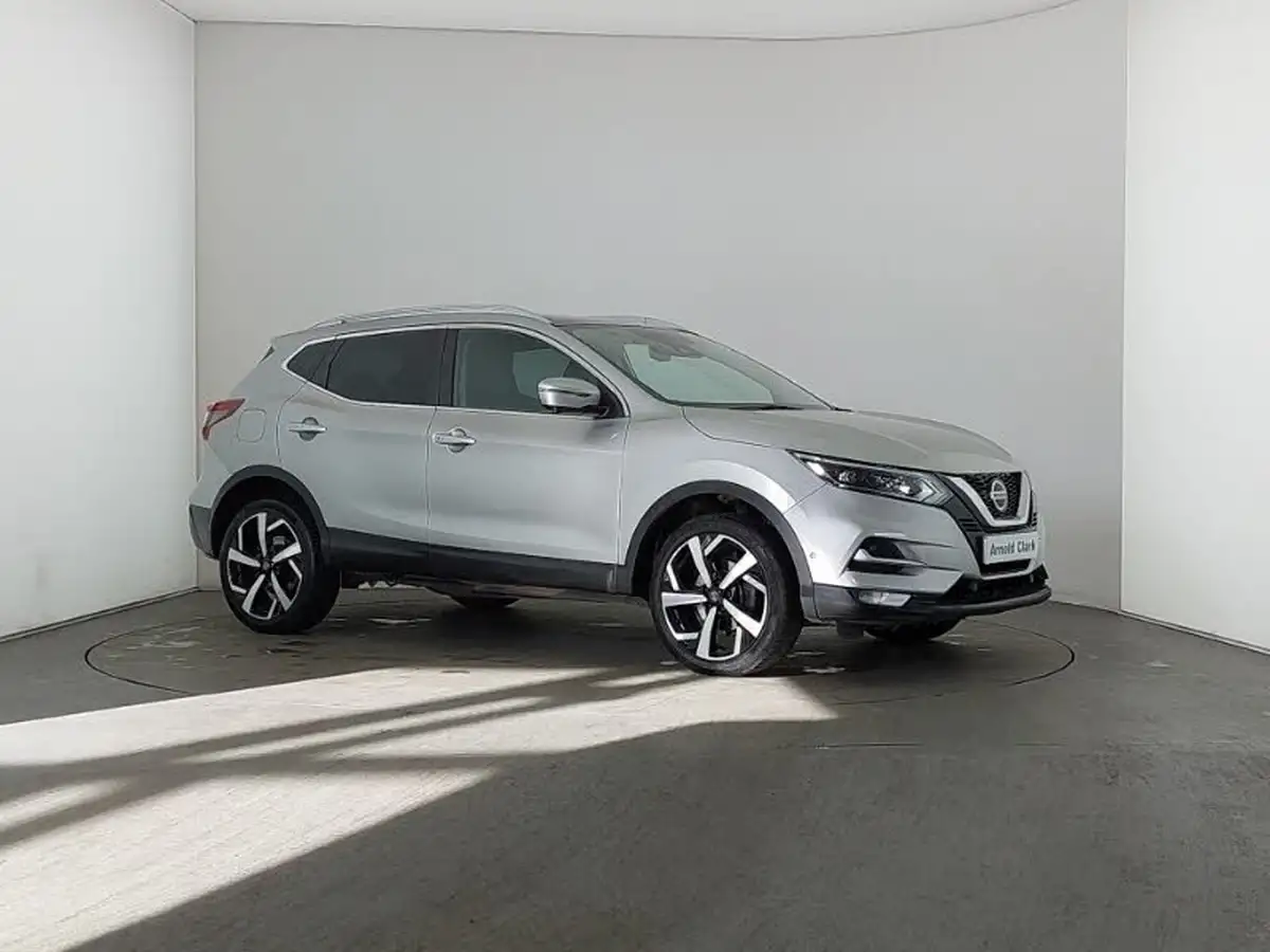 2020-nissan-qashqai-13-dig-t-tekna-140ps-big-0