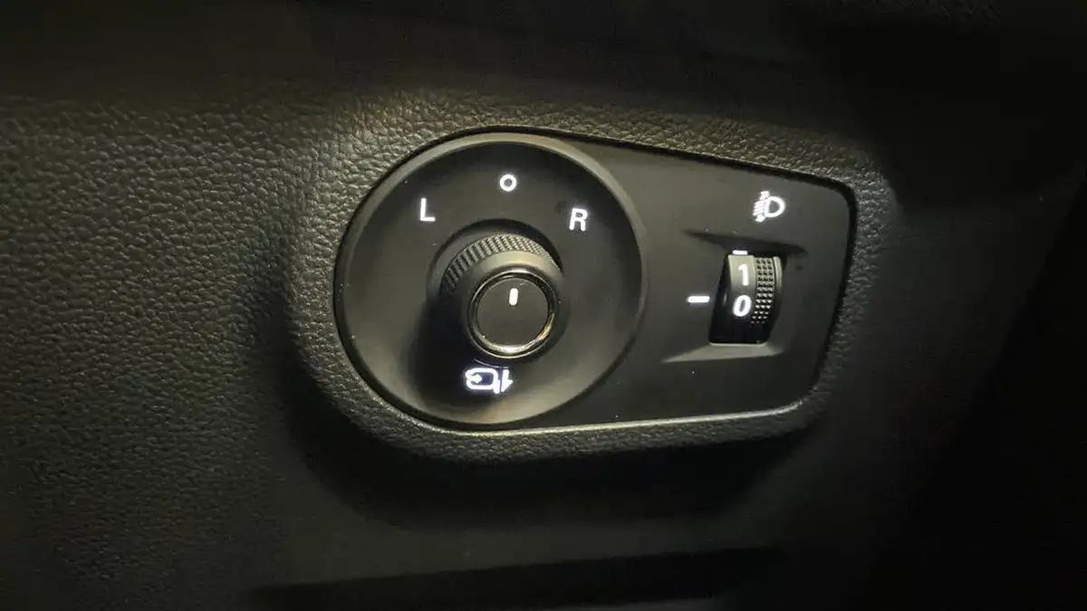 2024-mg-zs-suv-15-vti-tech-exclusive-big-29