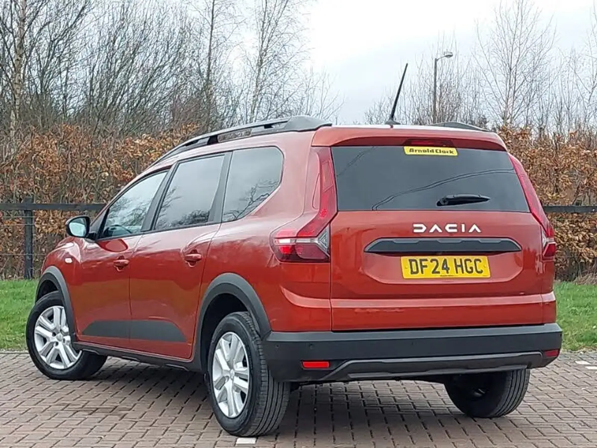 2024-dacia-jogger-10-tce-expression-big-1