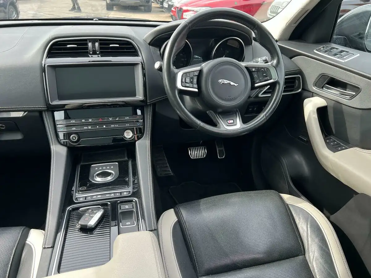 2019-jaguar-f-pace-30td-s-v6-ss-big-14