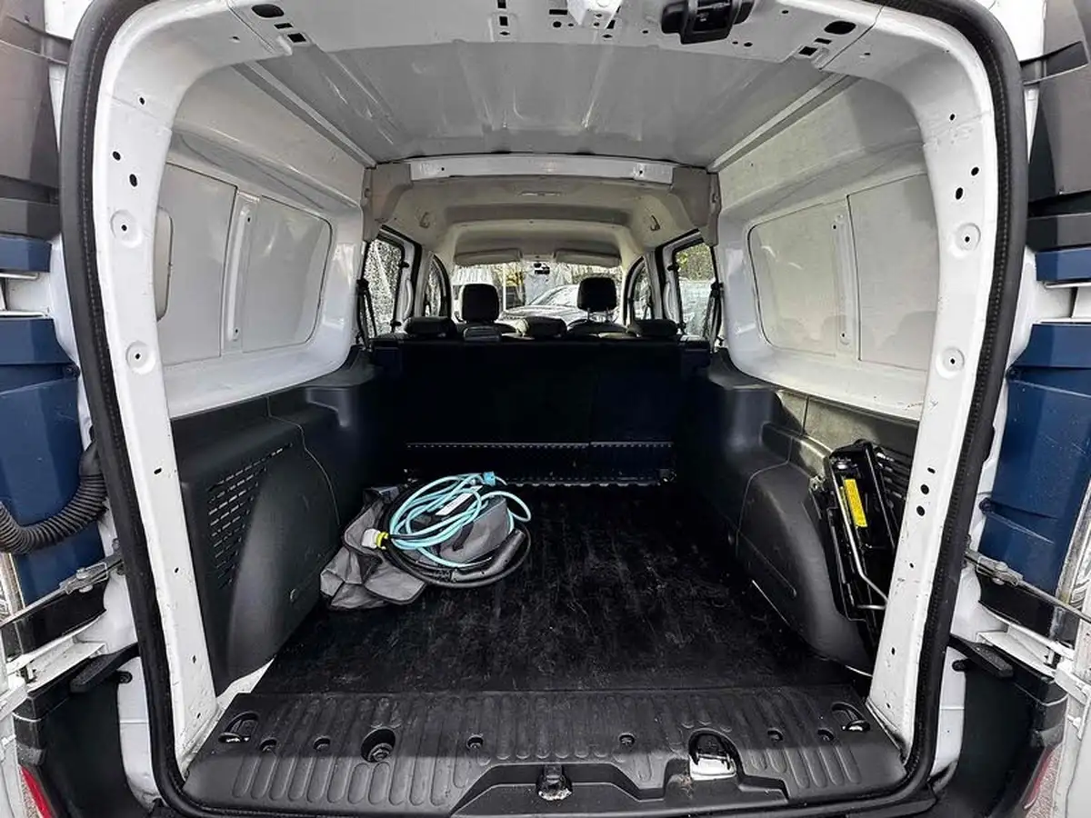 2016-renault-kangoo-maxi-e-i-maxi-ze-crew-cab-big-36