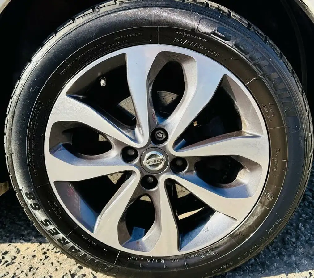 2015-nissan-note-12-n-tec-big-22