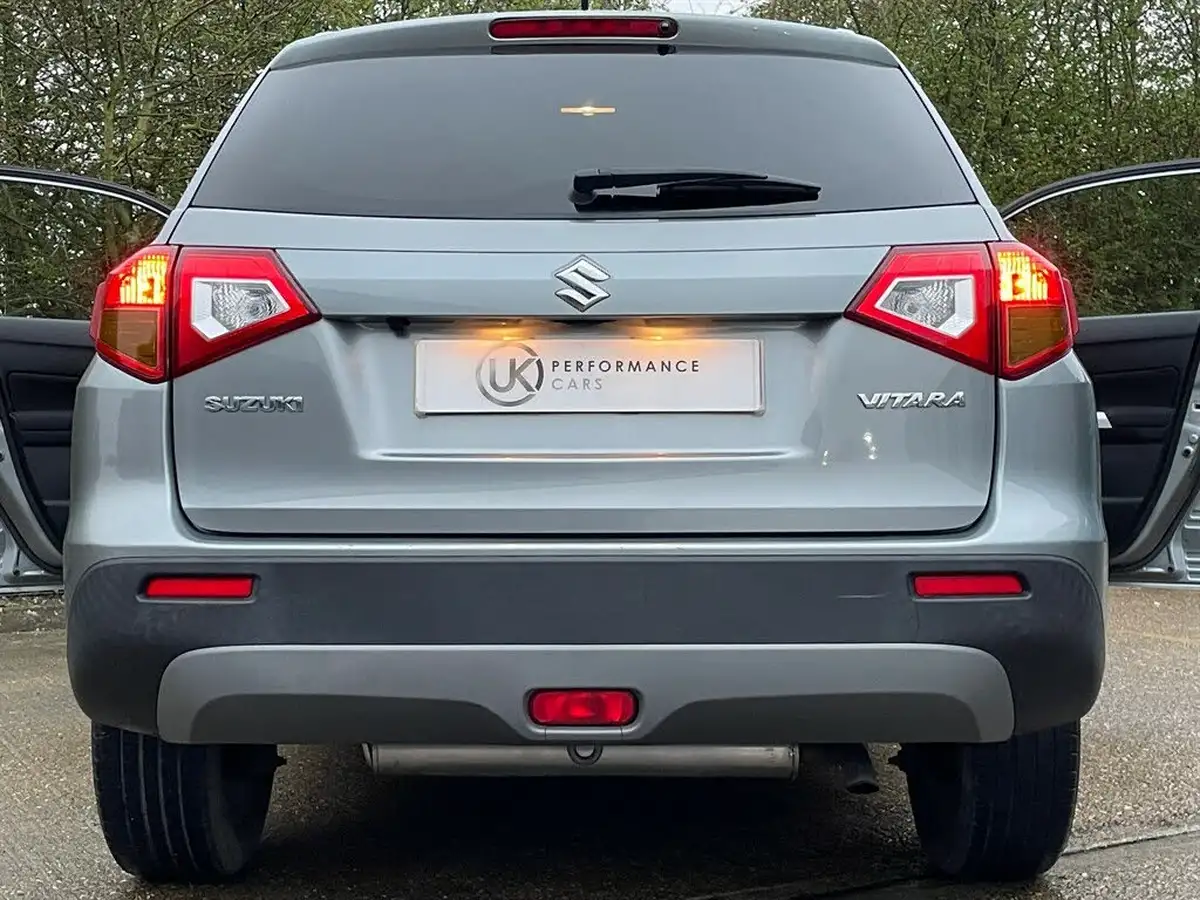 2016-suzuki-vitara-16-sz-t-big-11