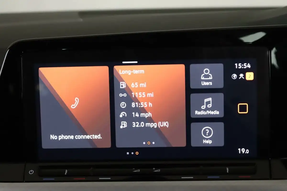 2024-volkswagen-golf-10-tsi-life-hatchback-big-26
