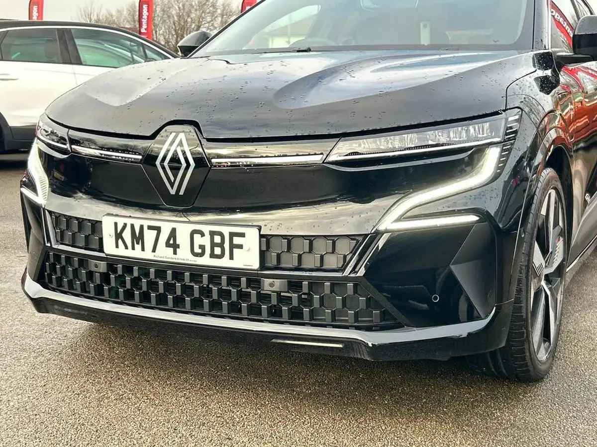 2024-renault-megane-e-tech-e-techno-e-tech-comfort-range-big-17