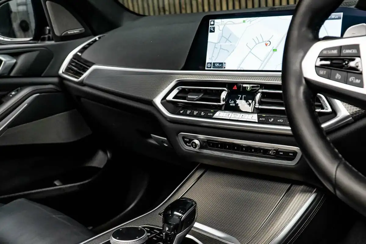 2019-bmw-x5-big-24