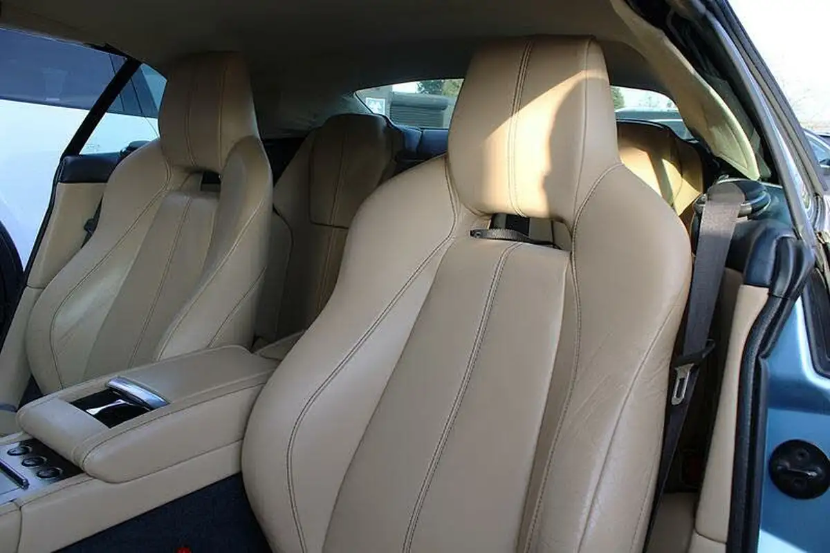 2008-aston-martin-db9-59-volante-touchtronic-ii-big-20