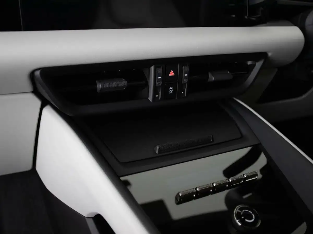 2024-porsche-macan-e-turbo-electric-big-29