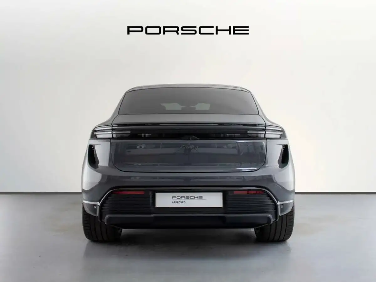 2024-porsche-macan-e-turbo-electric-big-5