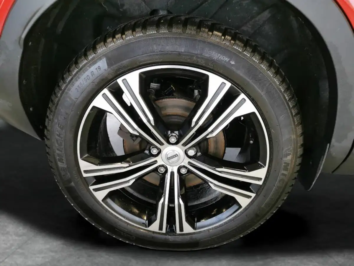 2021-volvo-xc40-15-t5-inscription-262bhp-big-33