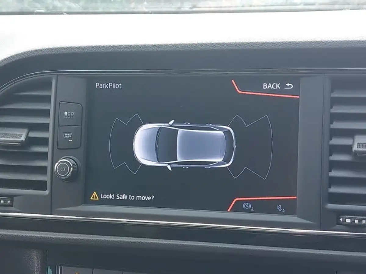 2020-seat-leon-15-tsi-evo-fr-black-edition-150ps-hatchback-dsg-big-13