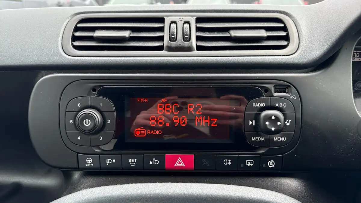 2020-fiat-panda-12-pop-big-11