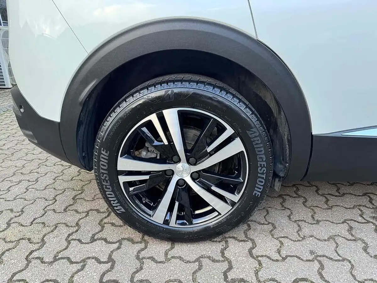 2022-peugeot-3008-suv-15-bluehdi-gt-big-34