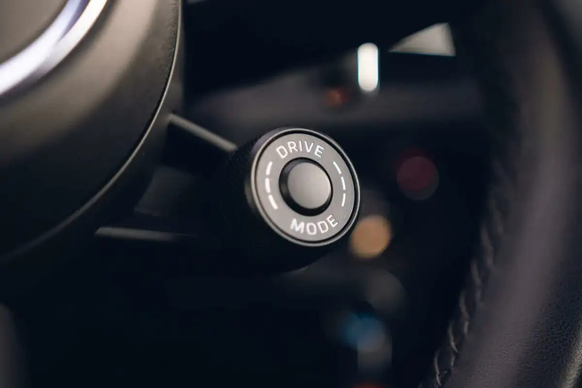 2022-porsche-macan-29-v6-gts-big-40