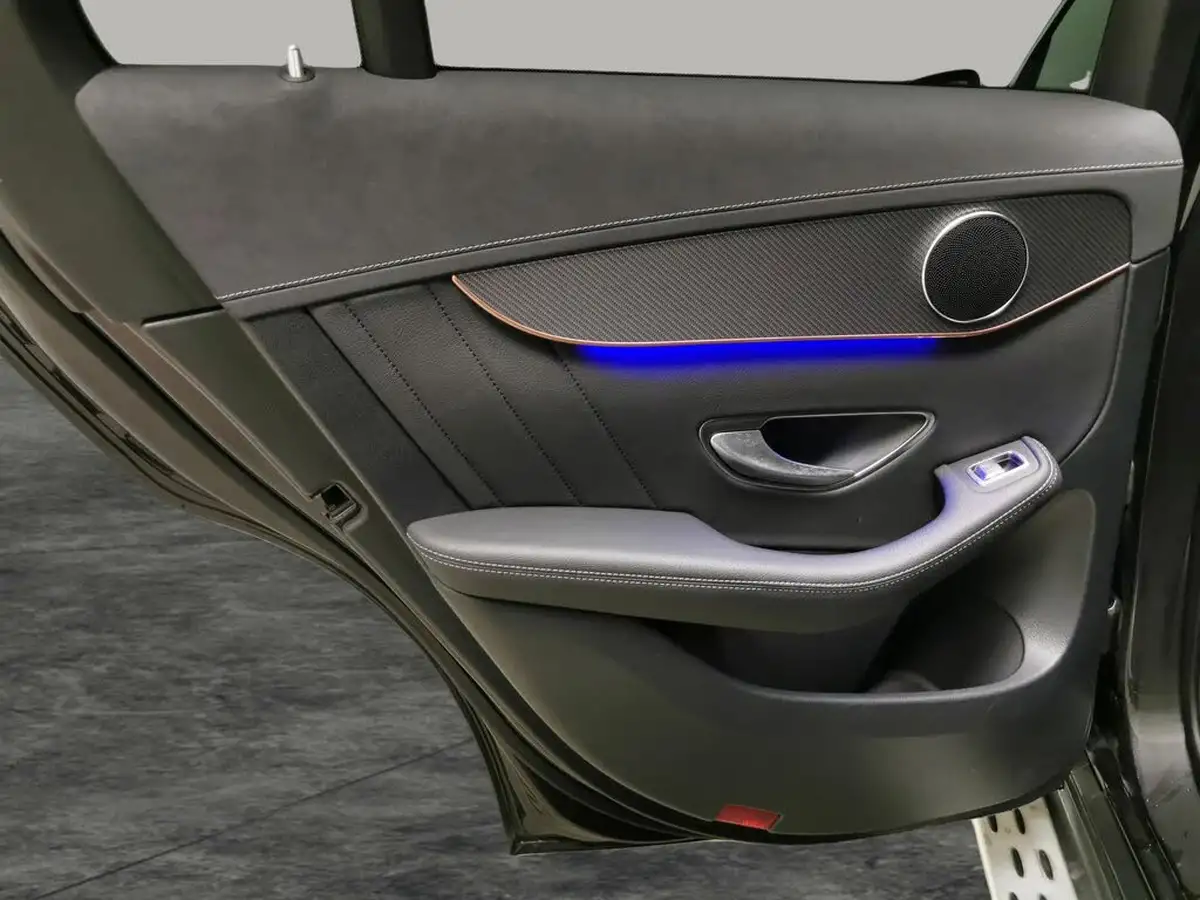 2022-mercedes-benz-eqc-e-eqc-400-amg-line-big-23
