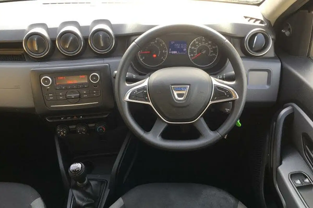 2019-dacia-duster-16-sce-essential-big-10