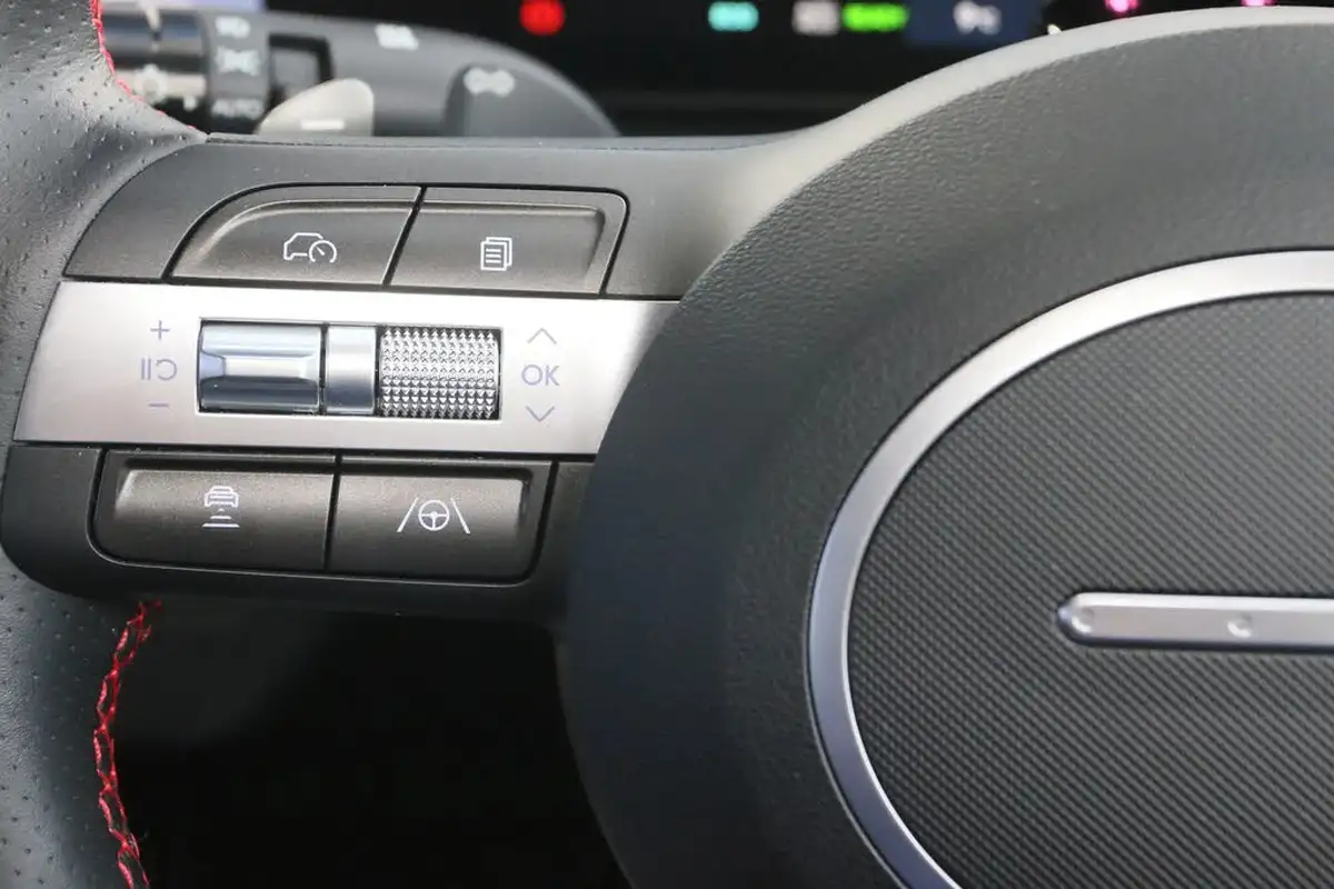 2024-hyundai-kona-big-21