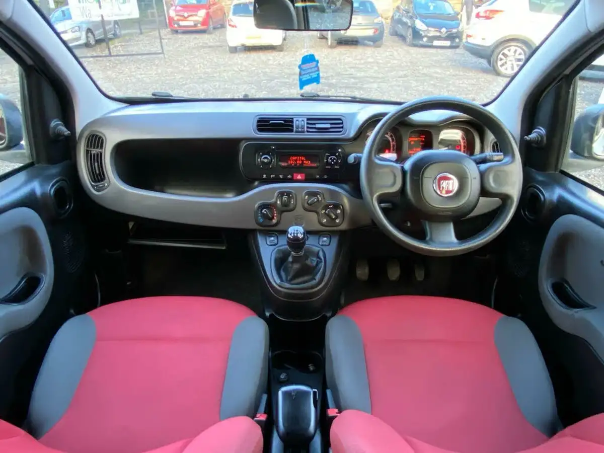 2013-fiat-panda-12-pop-big-13