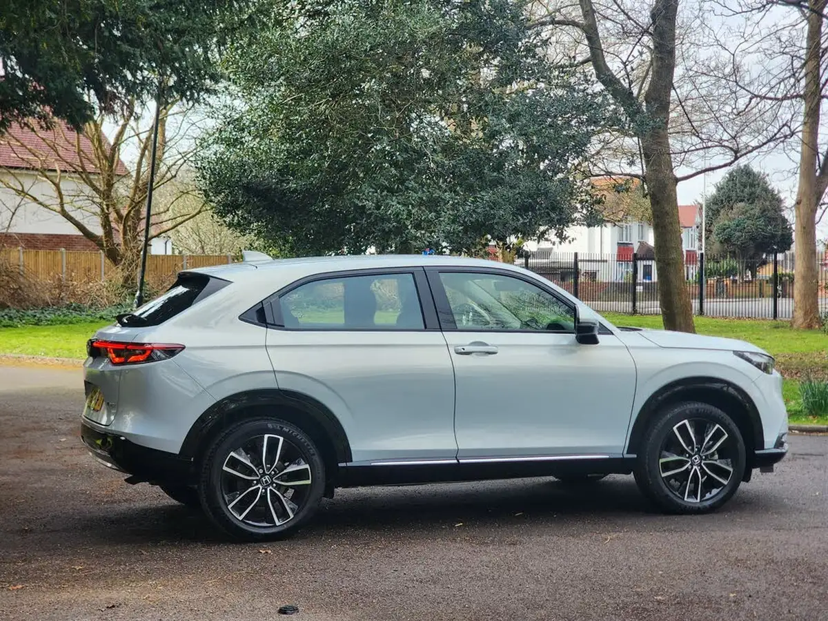 2024-honda-hr-v-15-i-mmd-advance-big-12