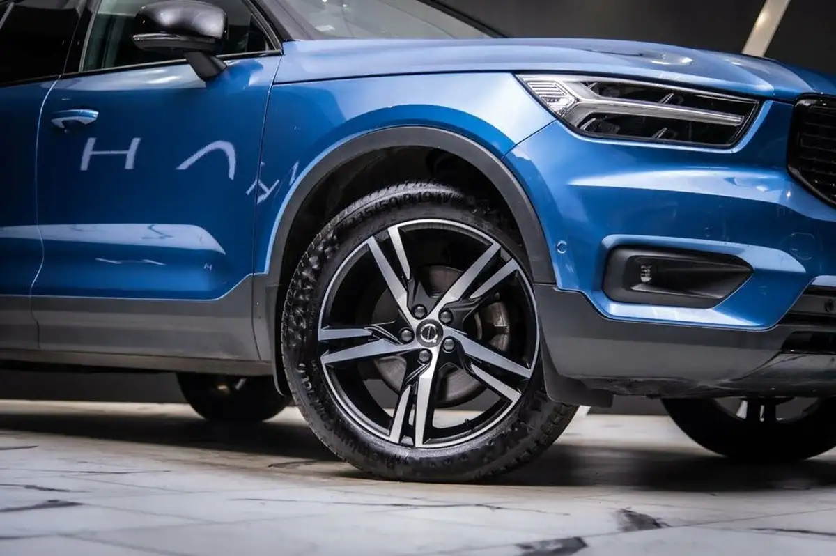 2018-volvo-xc40-20td-d4-first-edition-big-42