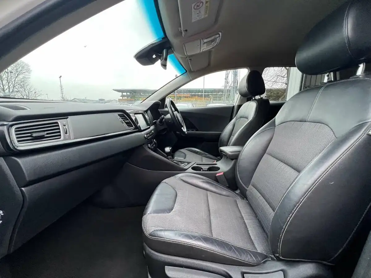 2018-kia-niro-16-gdi-2-adap-big-29