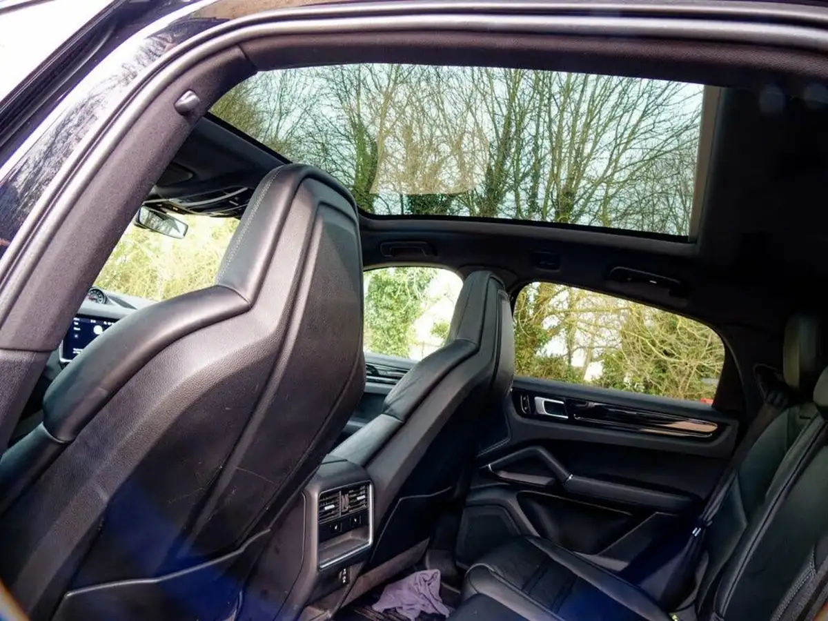 2020-porsche-cayenne-30-v6-coupe-big-42