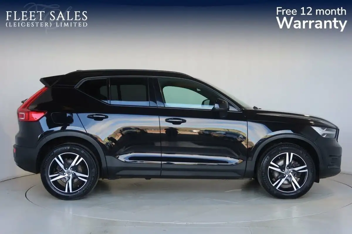 2020-volvo-xc40-20-b4-r-design-big-1