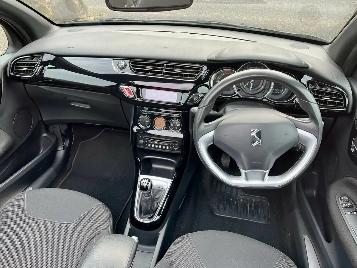 2014-citroen-ds3-cabrio-16e-hdi-dstyle-plus-big-9