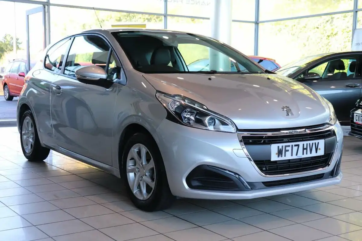 2017-peugeot-208-12-puretech-active-82bhp-ss-3d-etg5-big-9