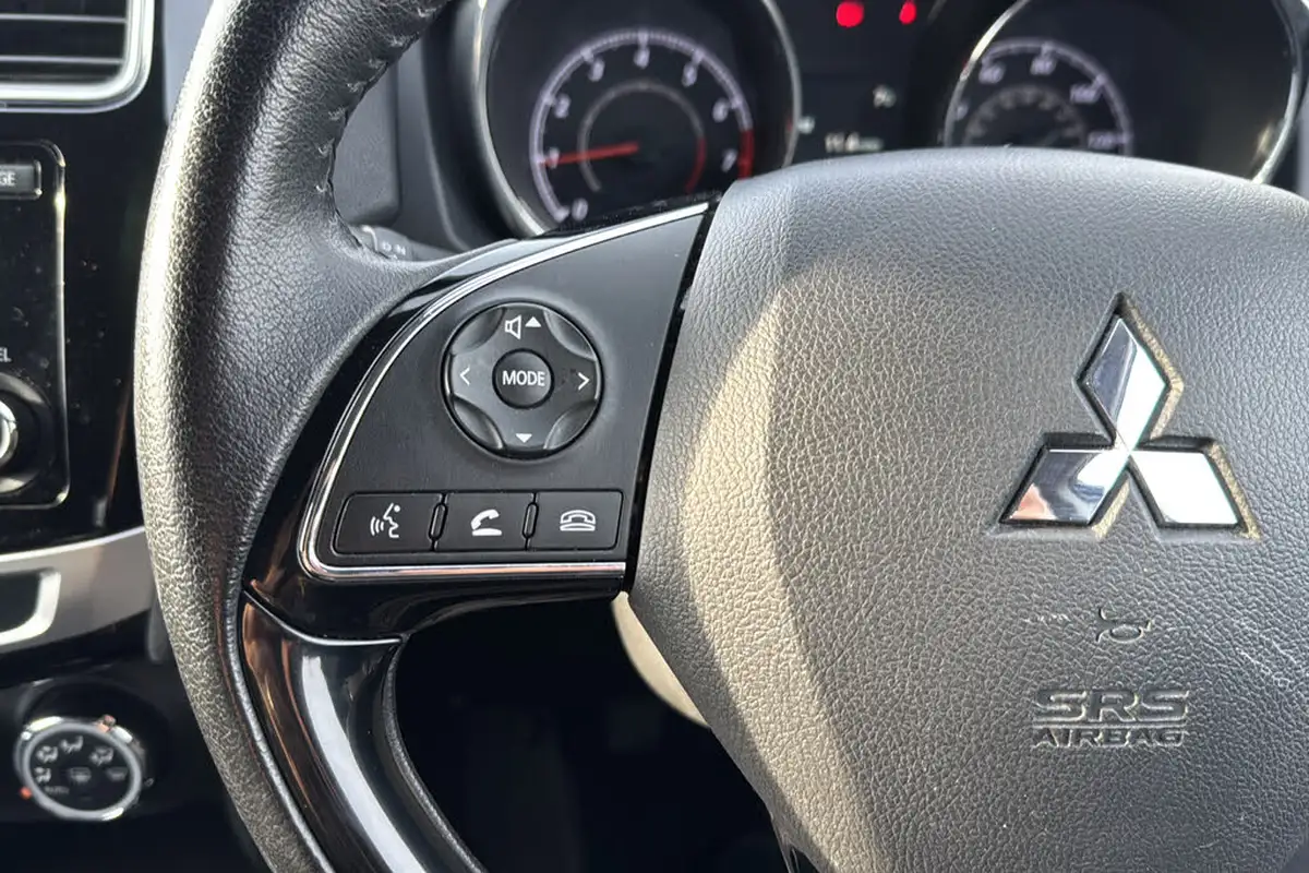 2016-mitsubishi-asx-16-zc-m-big-15