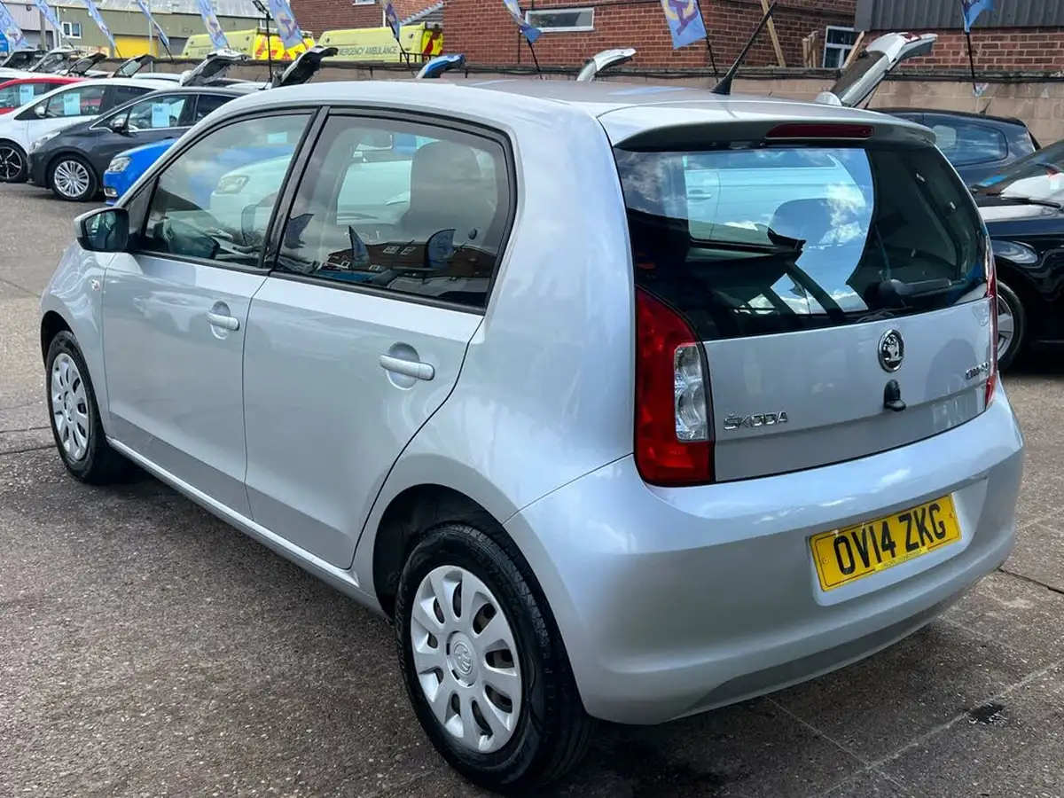 2014-skoda-citigo-10-se-60ps-5d-big-15