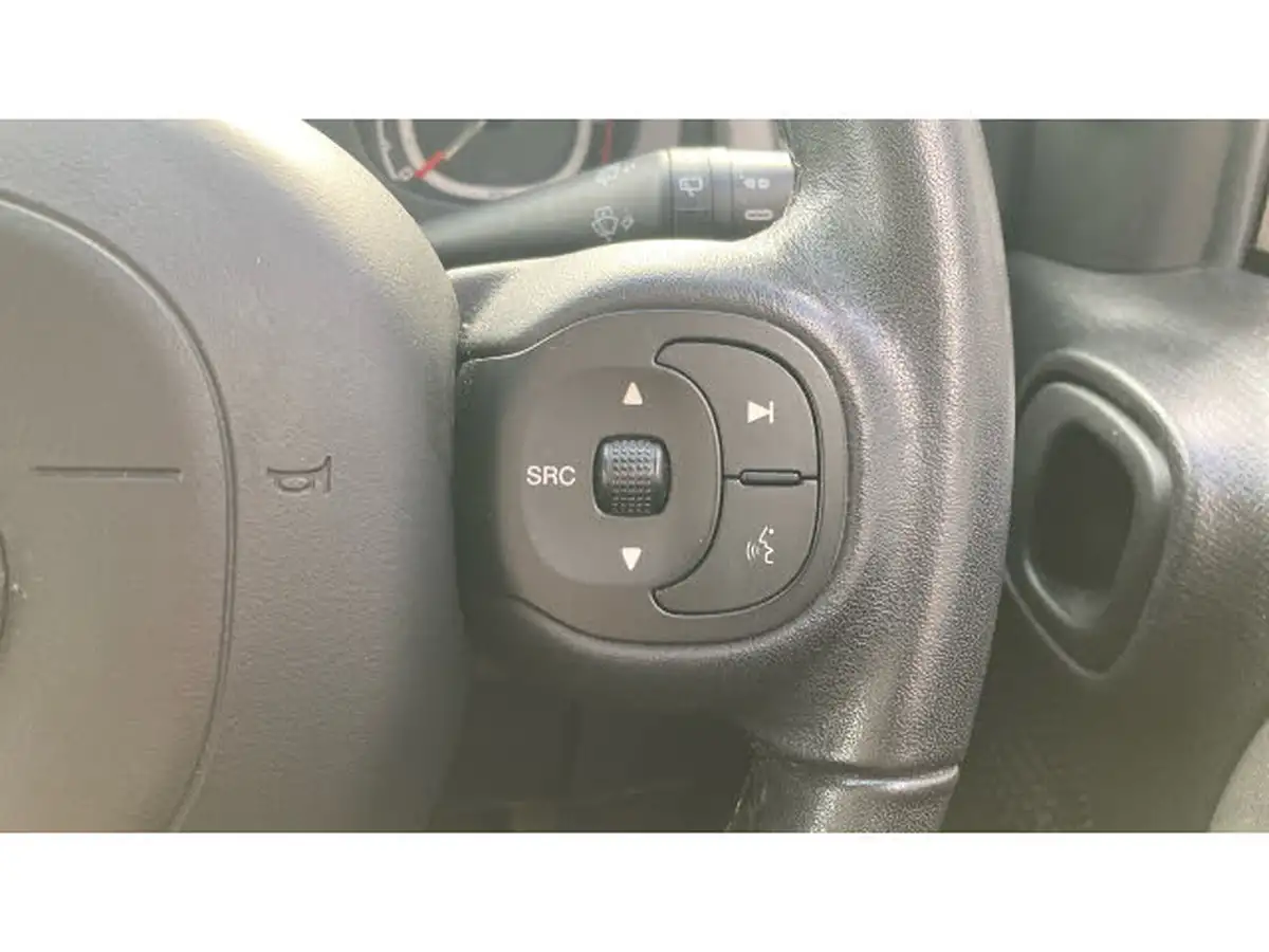 2022-fiat-panda-10-city-life-big-21