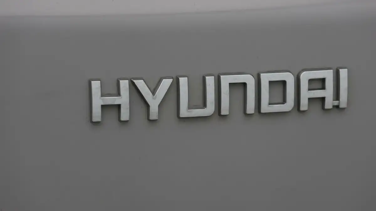 2022-hyundai-kona-16-gdi-premium-big-23
