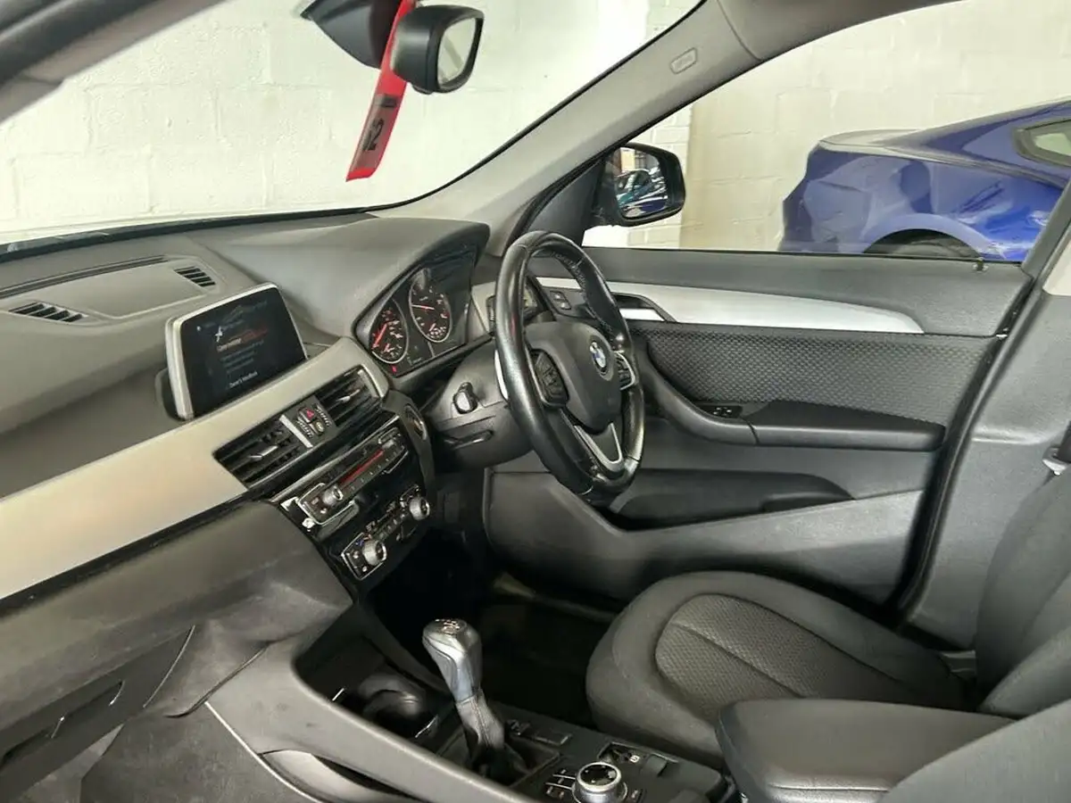 2017-bmw-x1-20td-sdrive18d-se-sport-auto-big-51