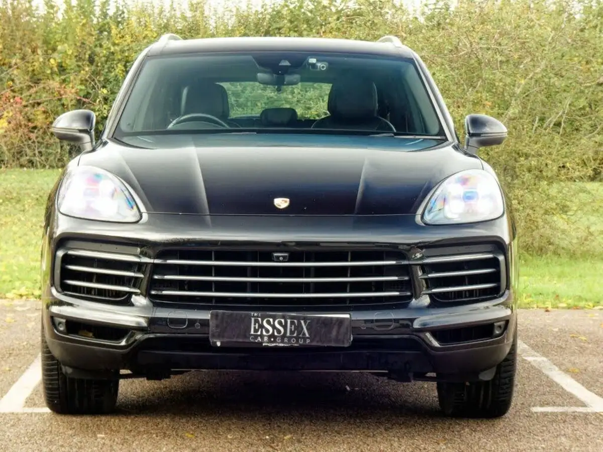 2018-porsche-cayenne-30-v6-big-2