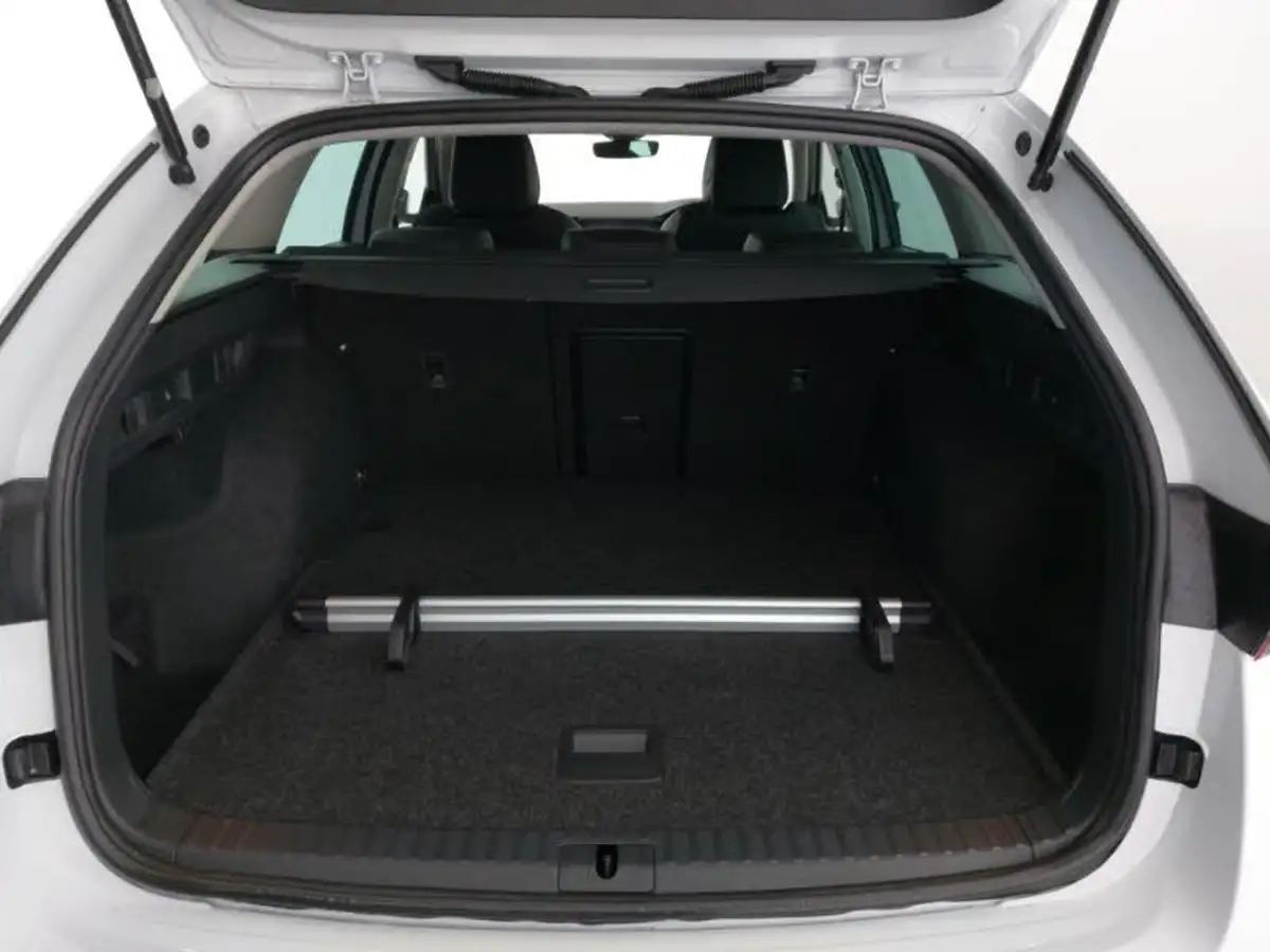 2024-skoda-octavia-15-tsi-e-tec-se-l-estate-big-7