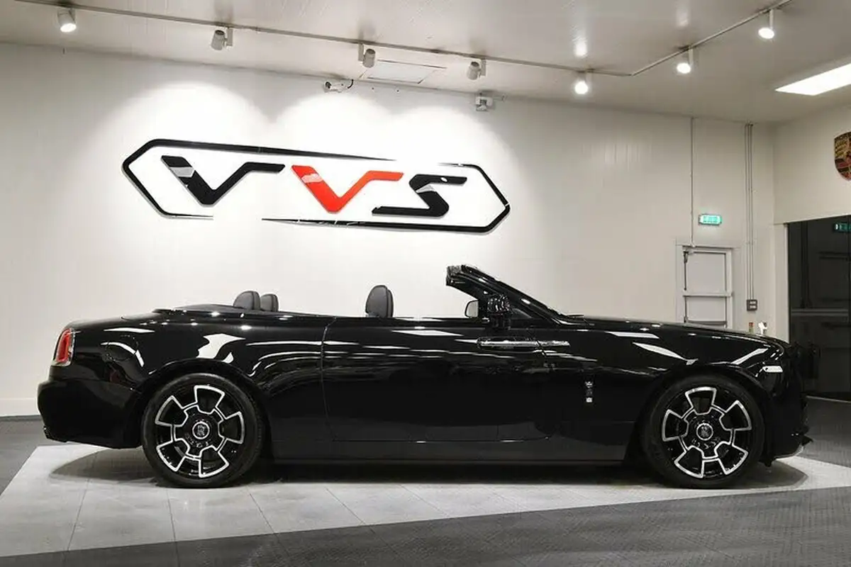 2018-rolls-royce-dawn-66-drophead-big-1